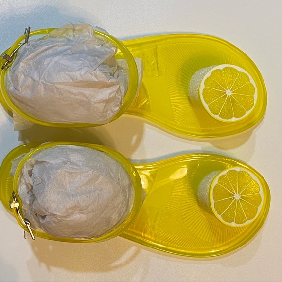 NEW Sz 6 Katy Perry Gelee Lemon scented Yellow Sandal Clear Thong New, Box Jelly - Picture 15 of 15